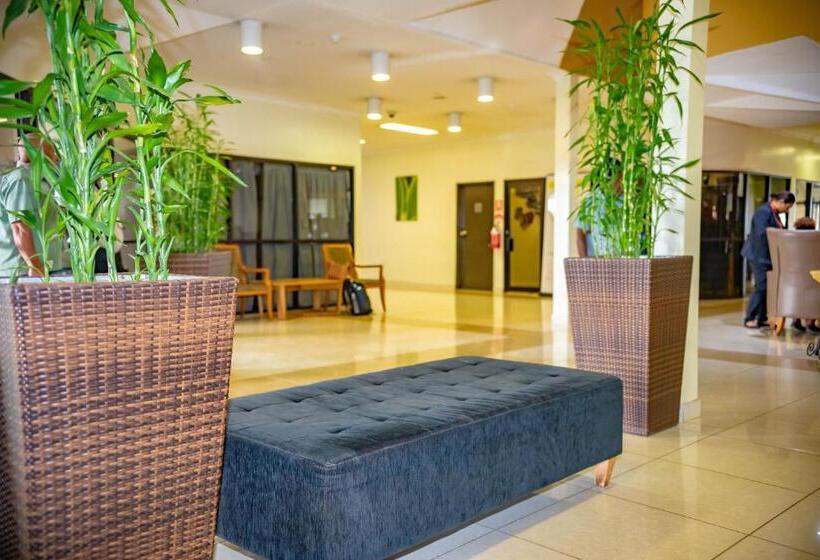 Highlander Hotel & Apartments