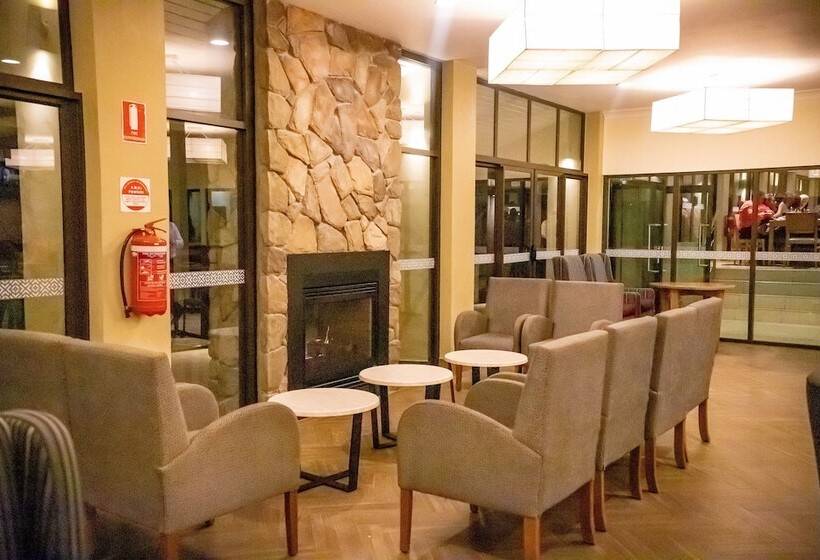 Highlander Hotel & Apartments