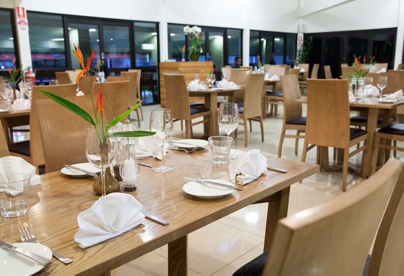 Highlander Hotel & Apartments