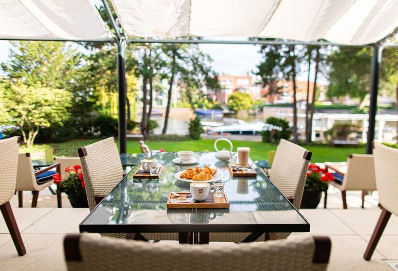 Отель Hilton Amsterdam