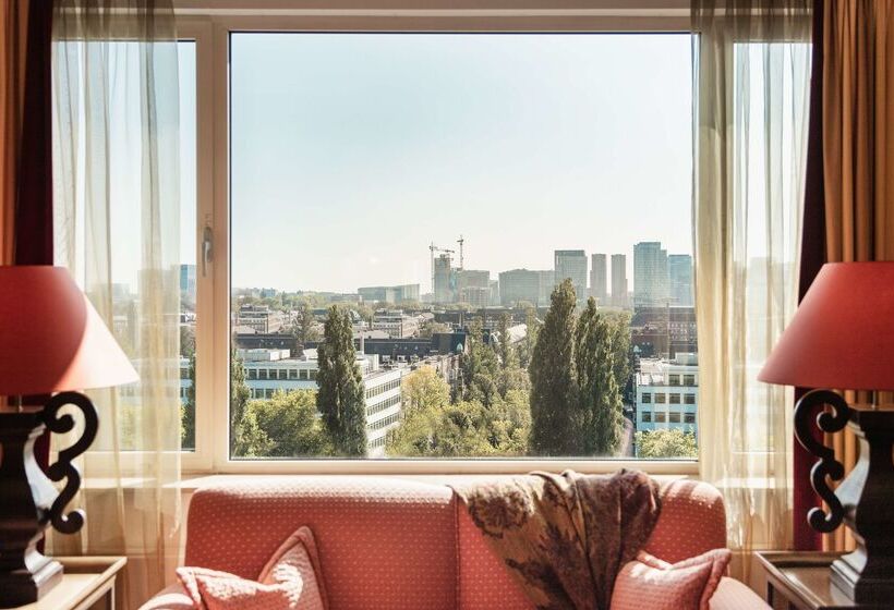 Отель Hilton Amsterdam