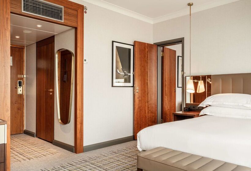 Отель Hilton Amsterdam