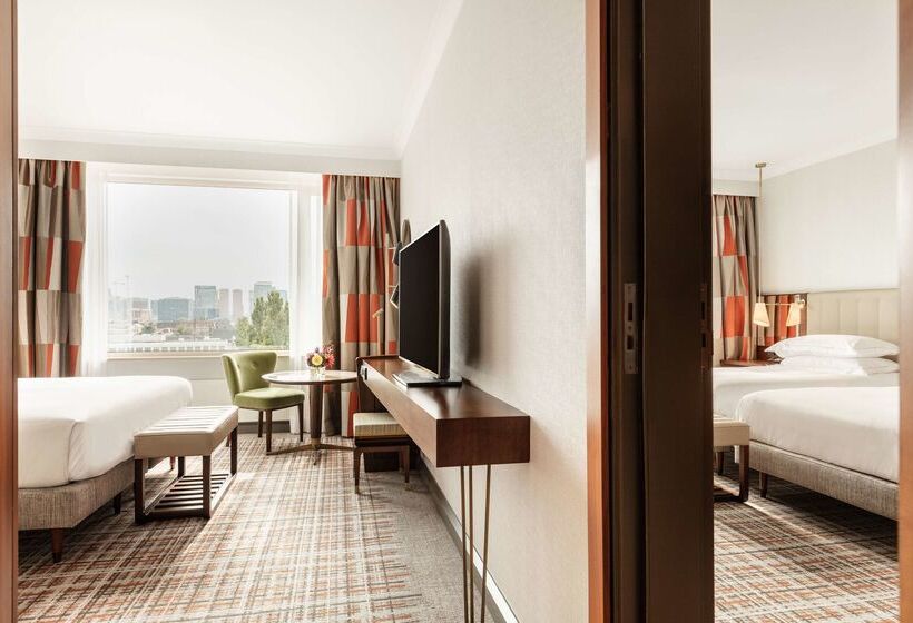 Отель Hilton Amsterdam