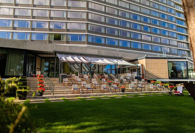 Отель Hilton Amsterdam