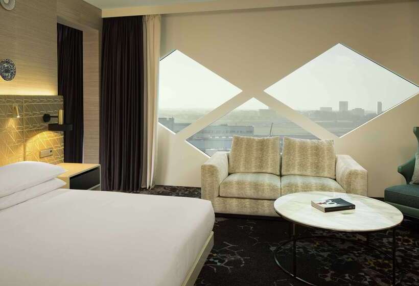 호텔 Hilton Amsterdam Airport Schiphol