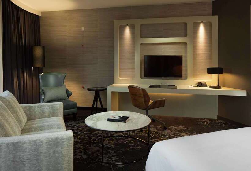 호텔 Hilton Amsterdam Airport Schiphol