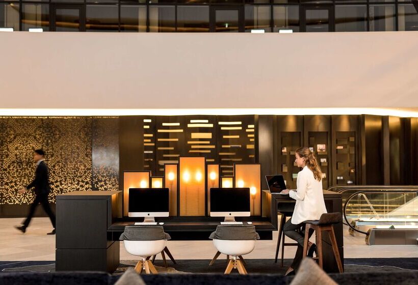 호텔 Hilton Amsterdam Airport Schiphol