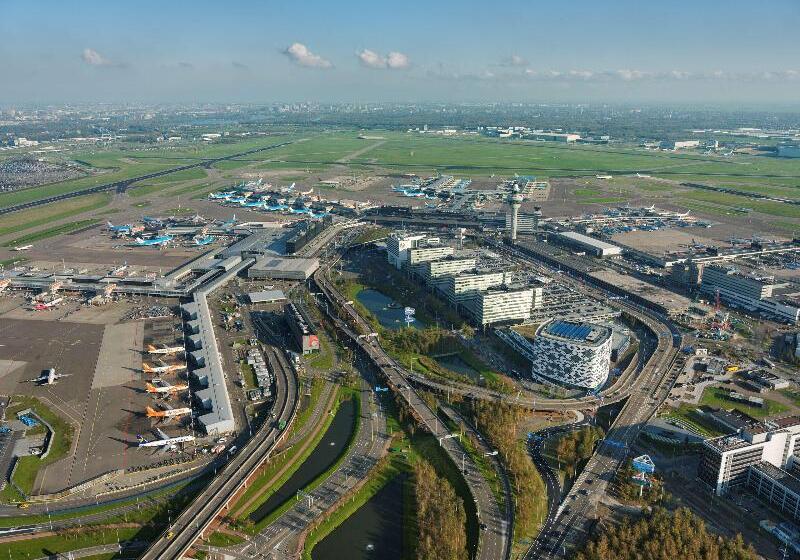 호텔 Hilton Amsterdam Airport Schiphol