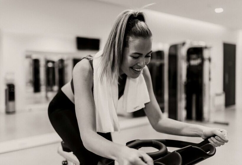 Отель Hilton Rotterdam