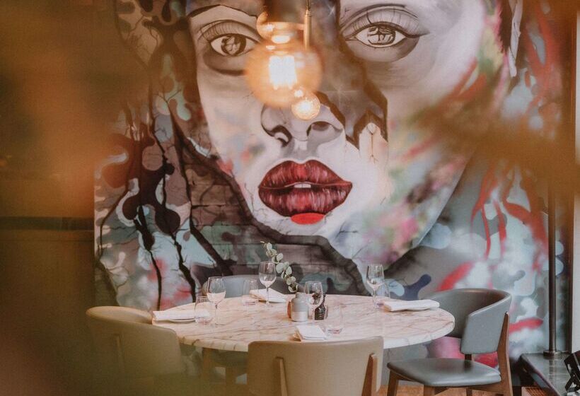 Отель Hilton Rotterdam