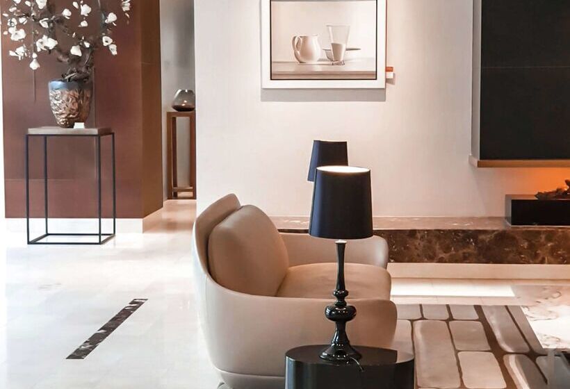 Отель Hilton Rotterdam