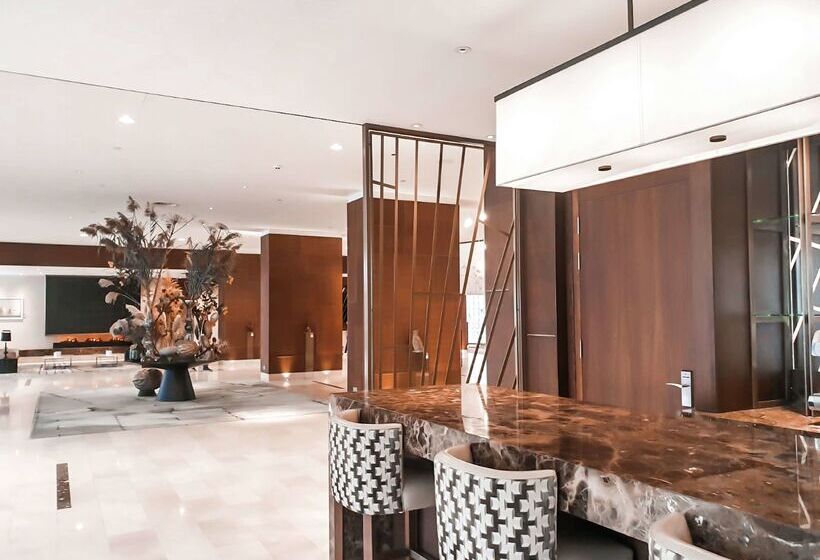 Отель Hilton Rotterdam