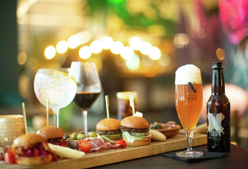 Отель Hilton Rotterdam