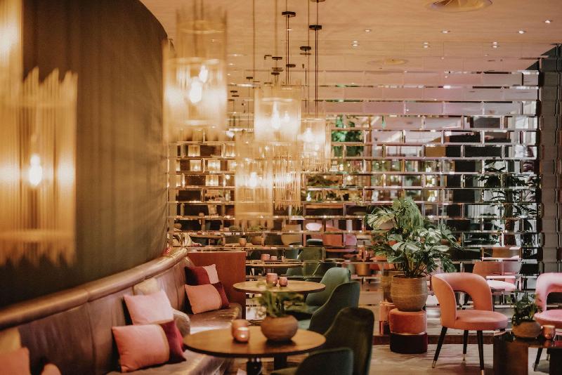 Отель Hilton Rotterdam