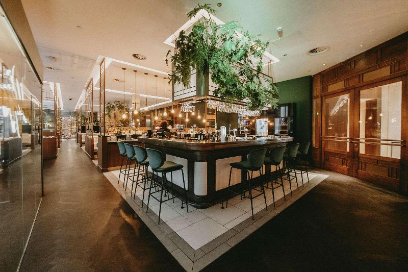 Отель Hilton Rotterdam