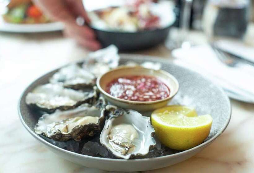 Отель Hilton Rotterdam