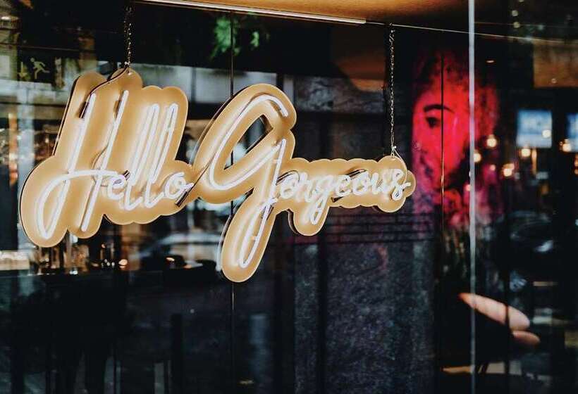 Отель Hilton Rotterdam