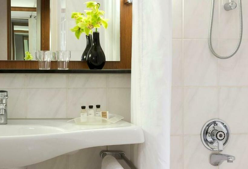 Отель Holiday Inn Amsterdam, An Ihg