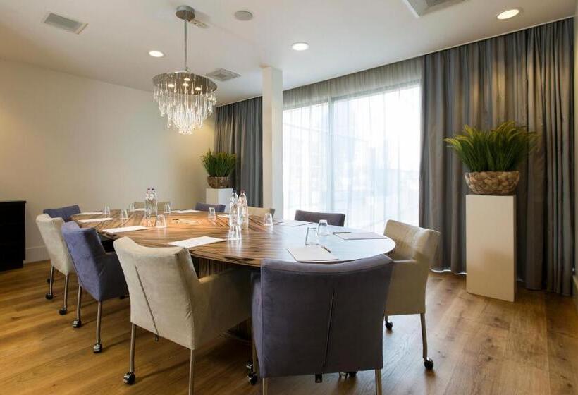 فندق Holiday Inn Eindhoven Centre, An Ihg