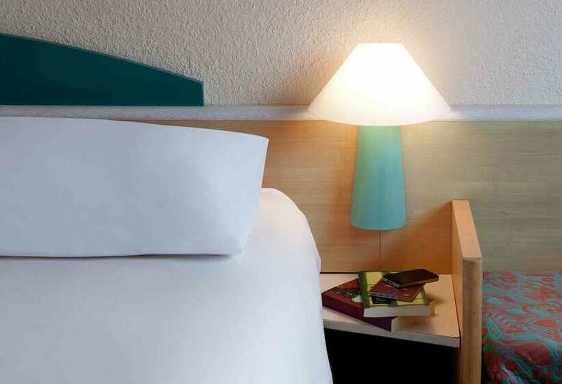 Отель Ibis Leiderdorp