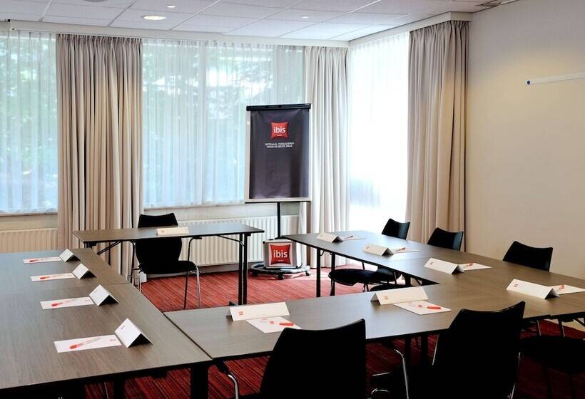 هتل Ibis Tilburg