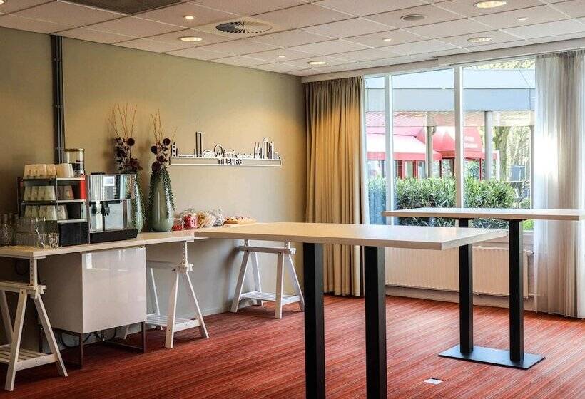 هتل Ibis Tilburg