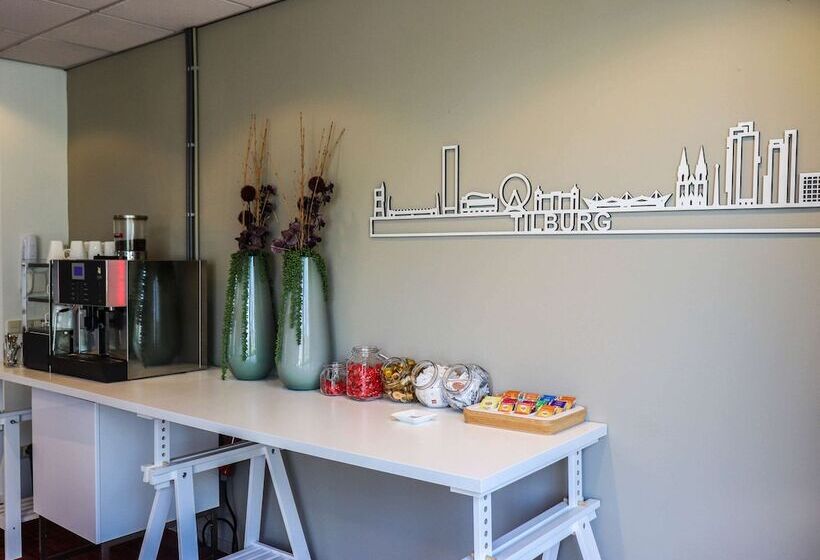 هتل Ibis Tilburg