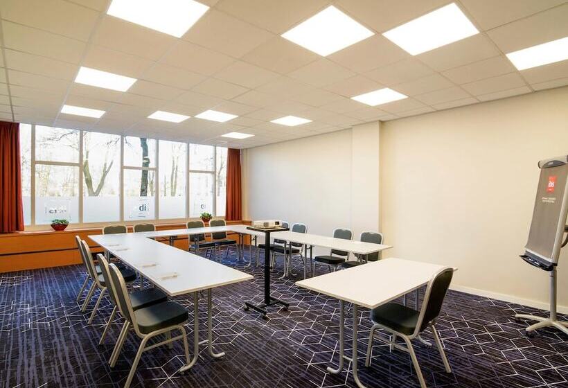 فندق Ibis Utrecht