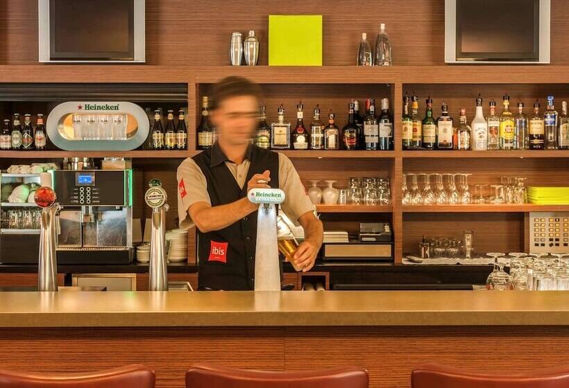 فندق Ibis Utrecht