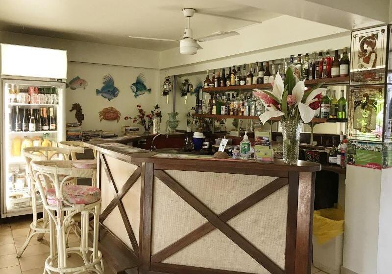 هتل Lagoon Gardens