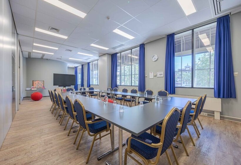 Leonardo Hotel Breda City Center