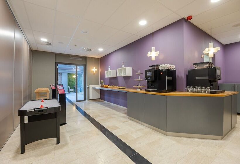 Leonardo Hotel Breda City Center