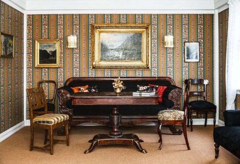 בית מלון כפרי Lindstrøm