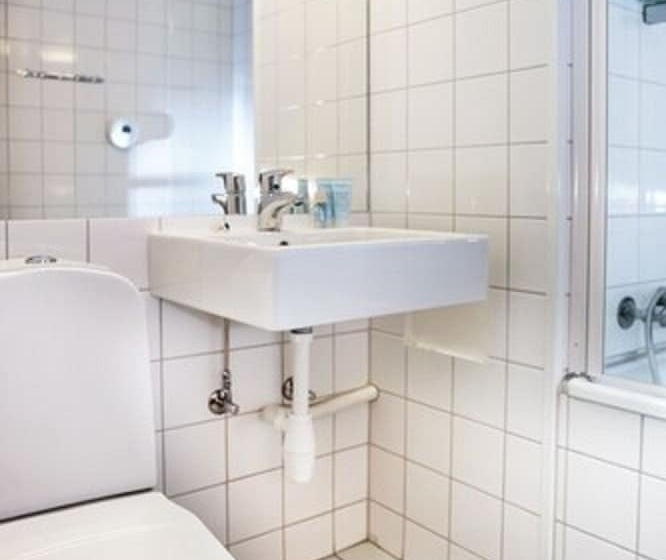 Отель Lindstrøm