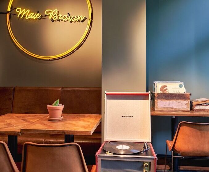 Max Brown Hotel Museum Square, Part Of Sircle Collection