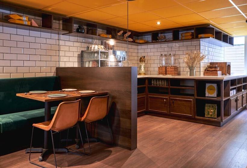 Max Brown Hotel Museum Square, Part Of Sircle Collection