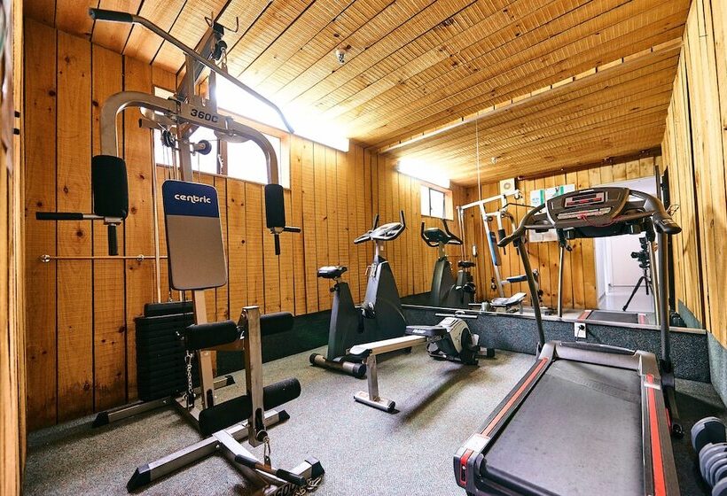 هتل Mount Richmond