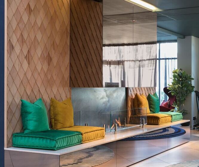 فندق Naumi  Auckland Airport