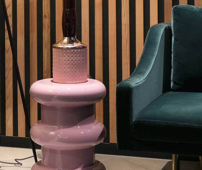 فندق Naumi  Auckland Airport