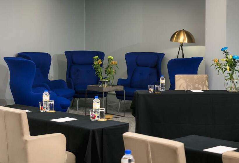 فندق Naumi  Auckland Airport