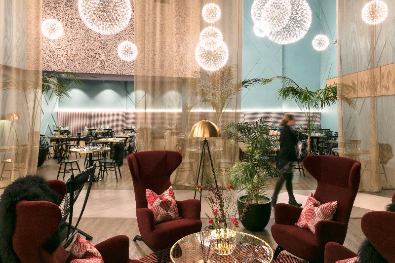 هتل Naumi  Auckland Airport