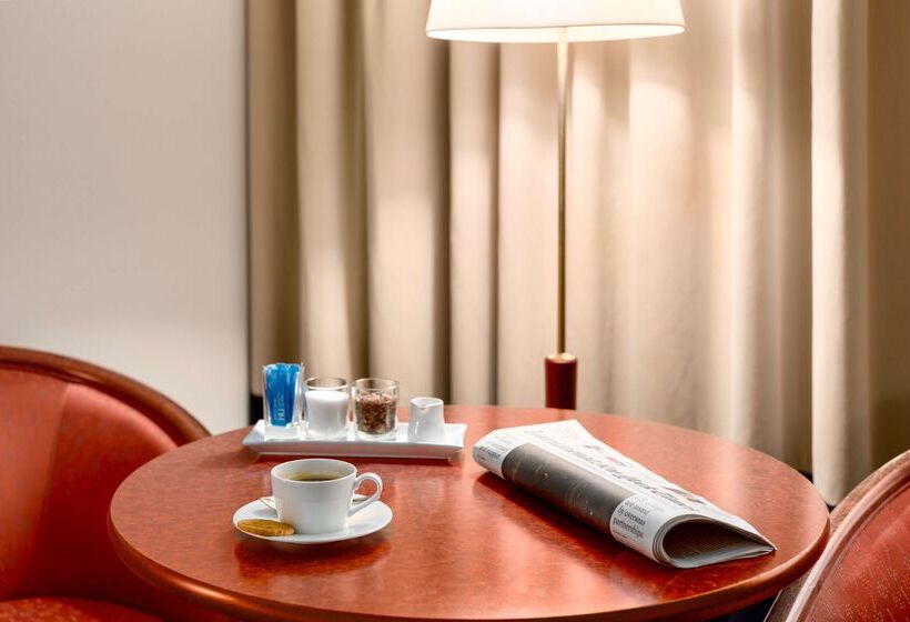 هتل NH Arnhem Rijn