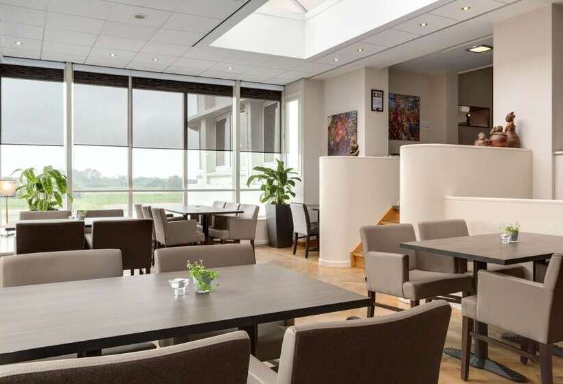 호텔 NH Arnhem Rijn