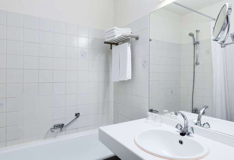 호텔 NH Arnhem Rijn