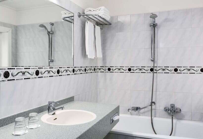 호텔 NH Arnhem Rijn