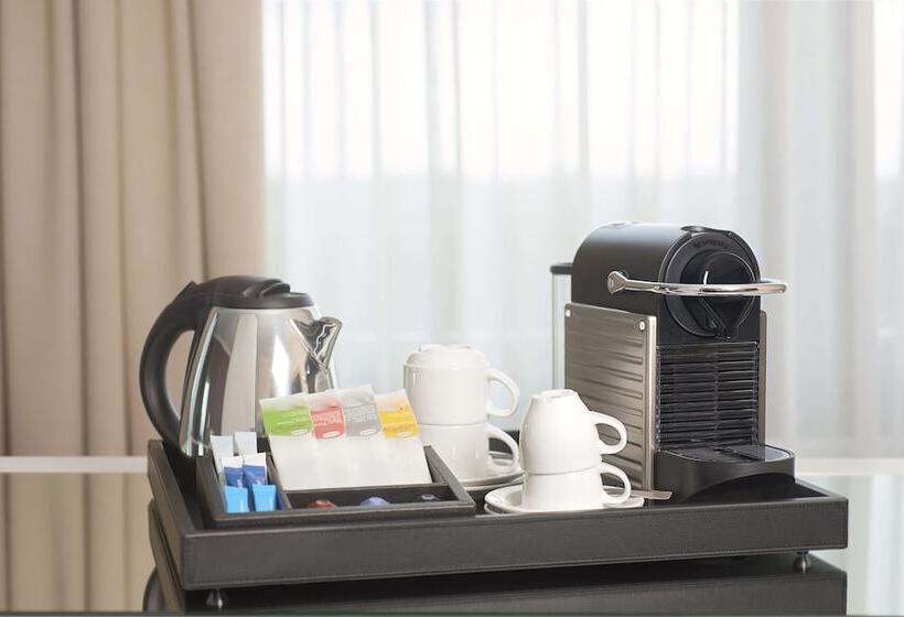 酒店 NH Atlanta Rotterdam