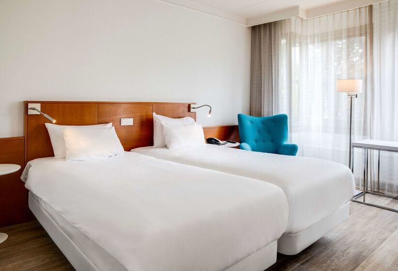 호텔 NH Bussum Jan Tabak