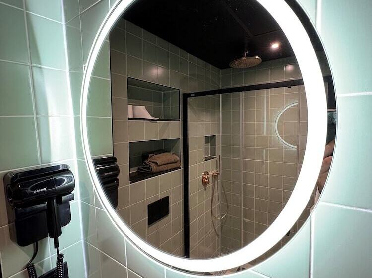 هتل Nicolaas Witsen