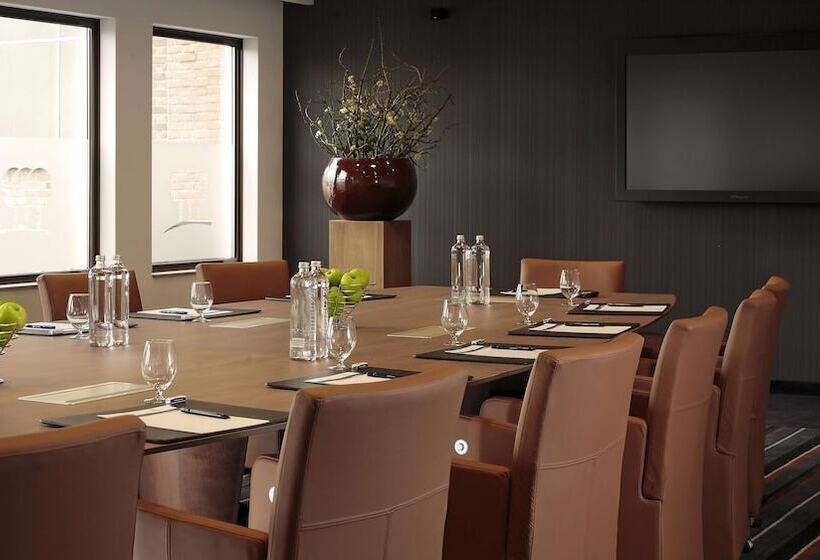 בית מלון כפרי Park Plaza Eindhoven