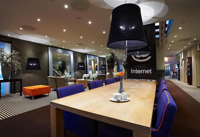 호텔 Postillion Amersfoort Veluwemeer